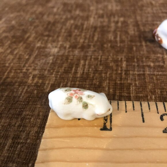 Vintage Ceramic Pig Family Figurine Set - Mother & 3 Piglets Floral Design - Picture 9 of 9